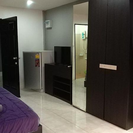 Desire Guesthouse Patong Dış mekan fotoğraf