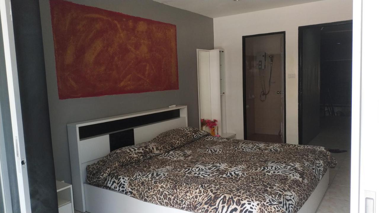 Desire Guesthouse Patong Dış mekan fotoğraf