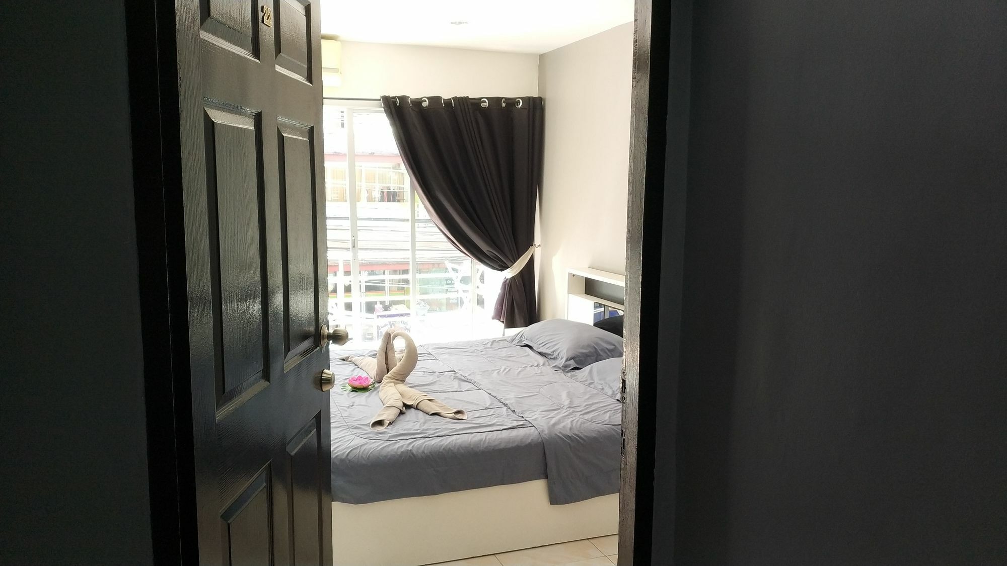 Desire Guesthouse Patong Dış mekan fotoğraf